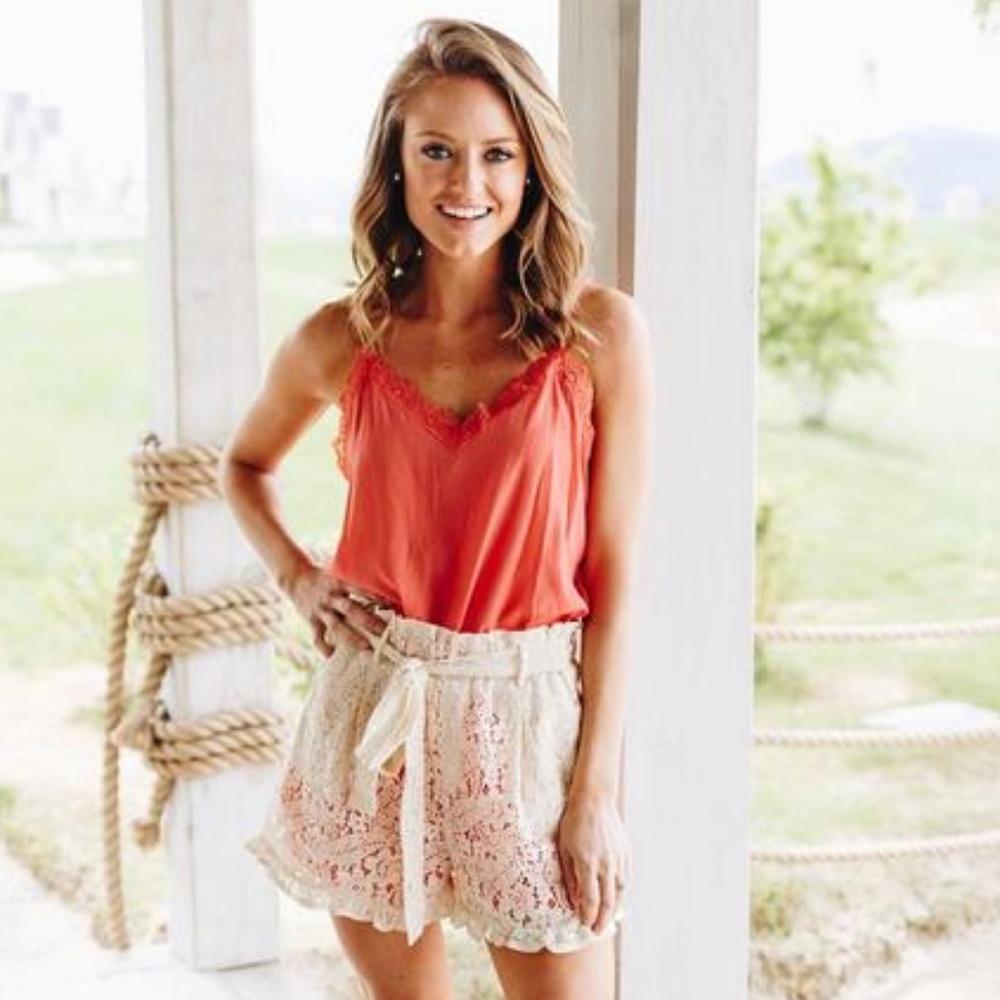 Lolita Lace Shorts In Cream
